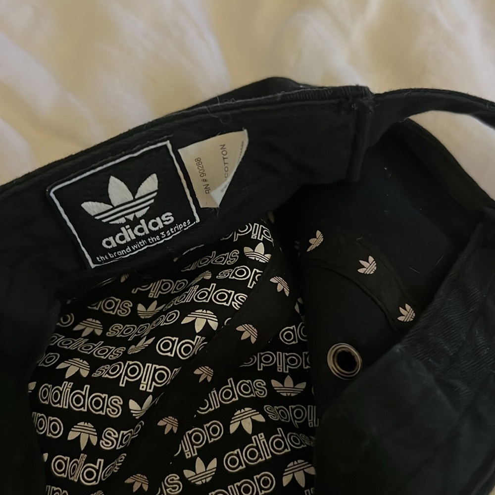 Adidas hat - Picture 3 of 4